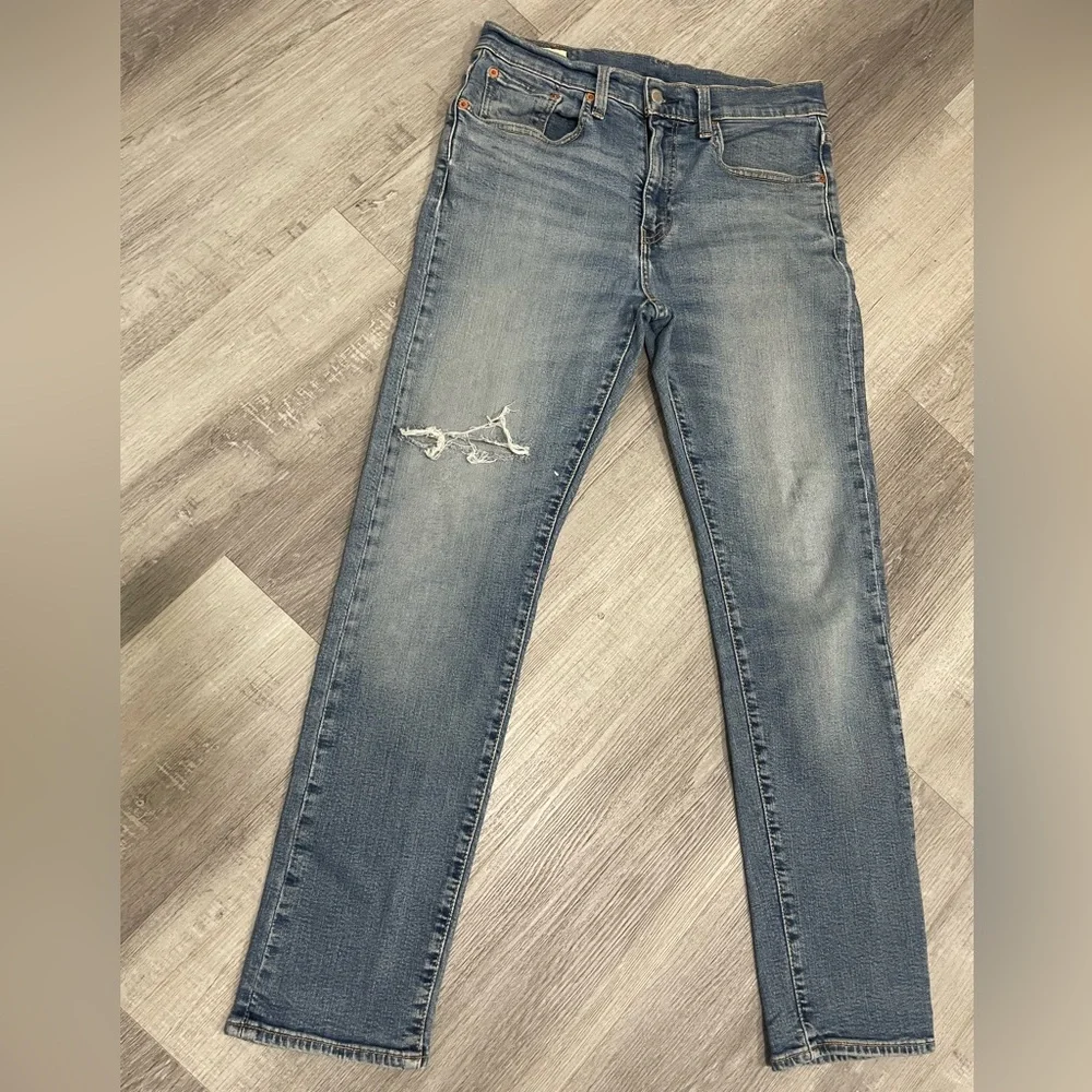 Levi's 502👖Men Premium Taper Fit Jeans with Vintage-Inspired Fading,size 31x32